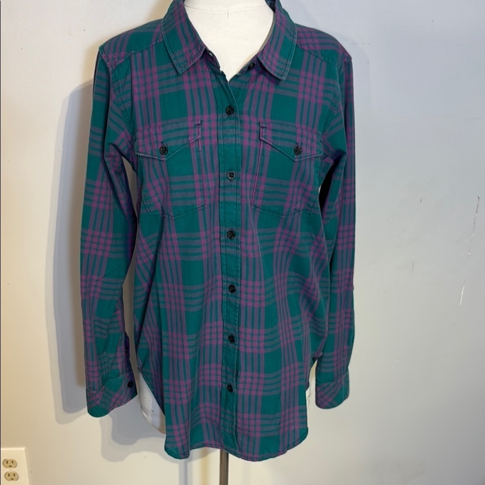 KAVU Billie Jean Wild Berry Plaid Shirt NWT size small